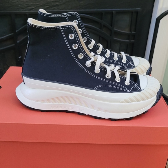 Converse A03277C Chuck 70 AT CX Hi Unisex High Trainers In Black - Picture 2 of 10